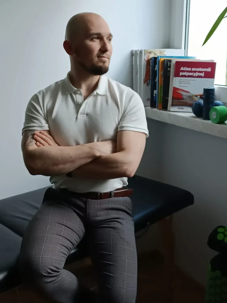 Doświadczony Fizjoterapeuta domowy w Łodzi - fizjoterapeuta Patryk Trzaska